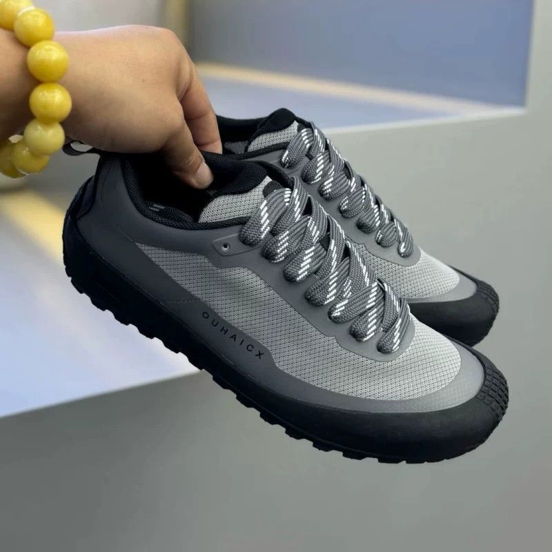 Knit Fabric Lace Up Sneakers - Einfarbige Rutschfeste Herren Low-Top Sneakers Schweißabsorbierendes