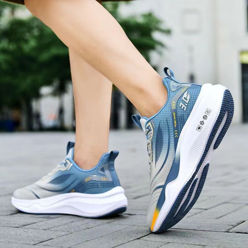 Neue Vier-Jahreszeiten-Ultra-L – Breathable Mesh Athletic Shoes Bewertung und Preis