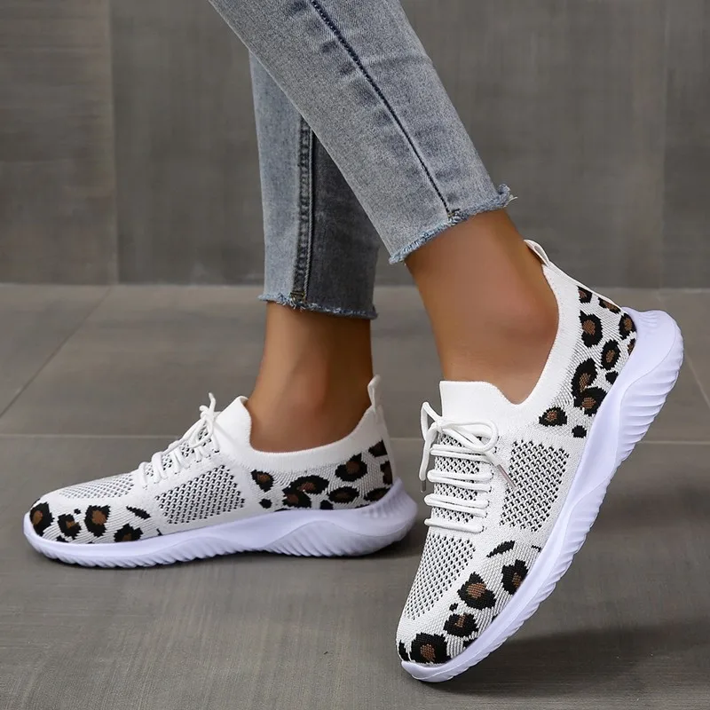 Neue Sommer-Damen-Sneaker aus  – Knit Fabric Lace Up Sneakers Bewertung und Preis